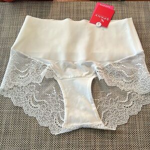 Size Small Spanx. Undie-tectable new with tags